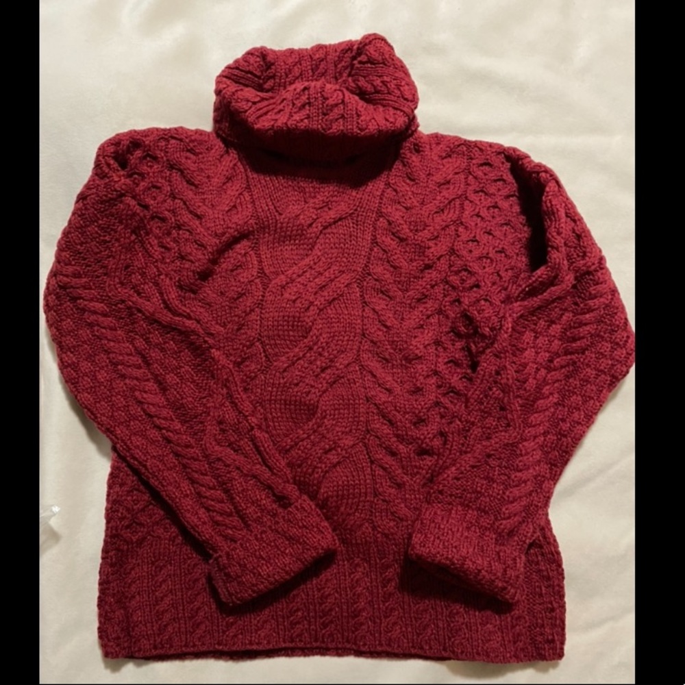 Carraig Donn 100% Irish merino wool turtleneck NWT